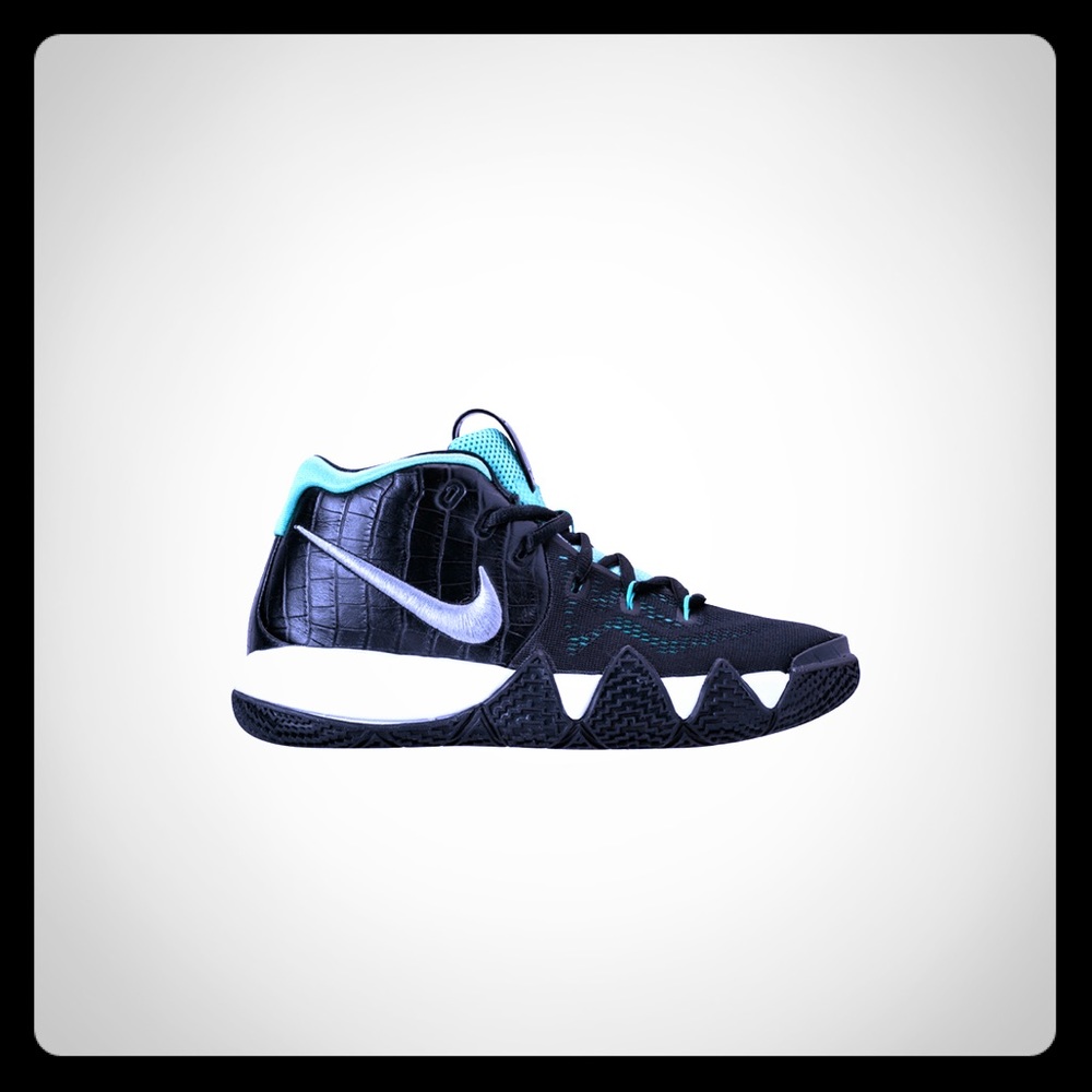 Nike Kyrie.